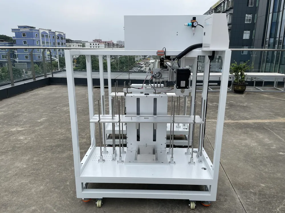 Dual-Station Automatic Loading and Unloading Unit — Stacking station: lifting platform and guide rods