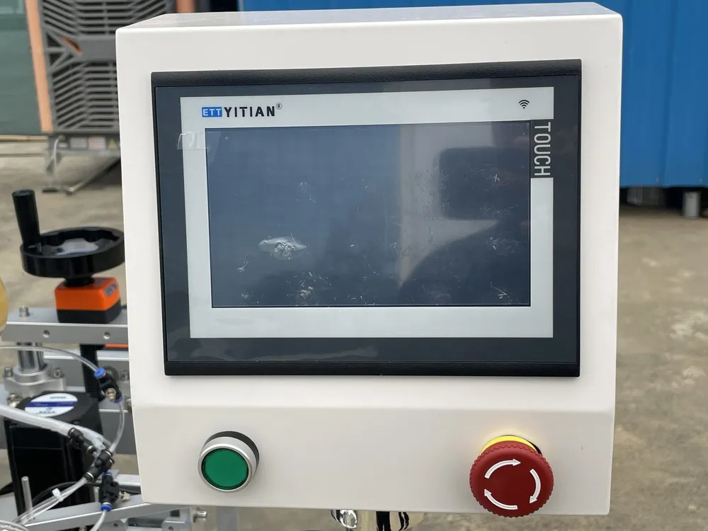 Clamping-Belt Dual-Head Tape Applicator — Touchscreen with start and emergency-stop buttons