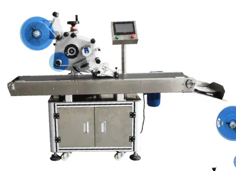 Automatic Flat Top-Surface Labeling Machine — Automatic flat labeling machine (model 1)