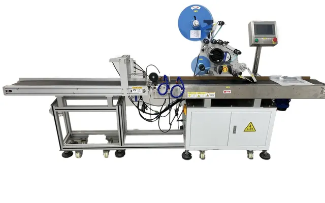 Automatic Vacuum Page-Feeding Labeling Machine — Automatic vacuum page-feeding labeling machine