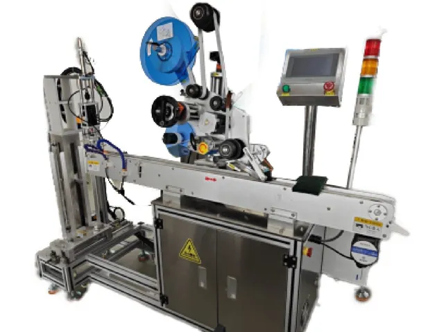 Automatic Lifting-Platform Flat Labeling Machine — Automatic lifting-platform flat labeling machine