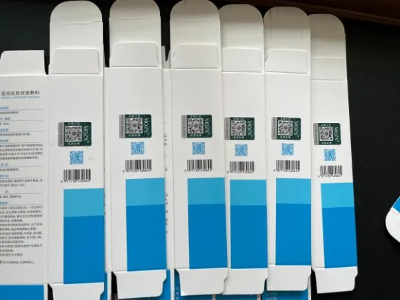 Automatic Card-Dispensing Labeling Machine — Color boxes with labels
